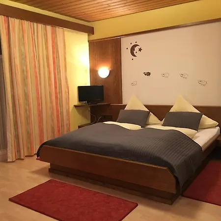 Kroell Hotel