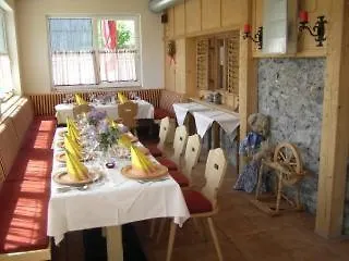 Kroell Hotel